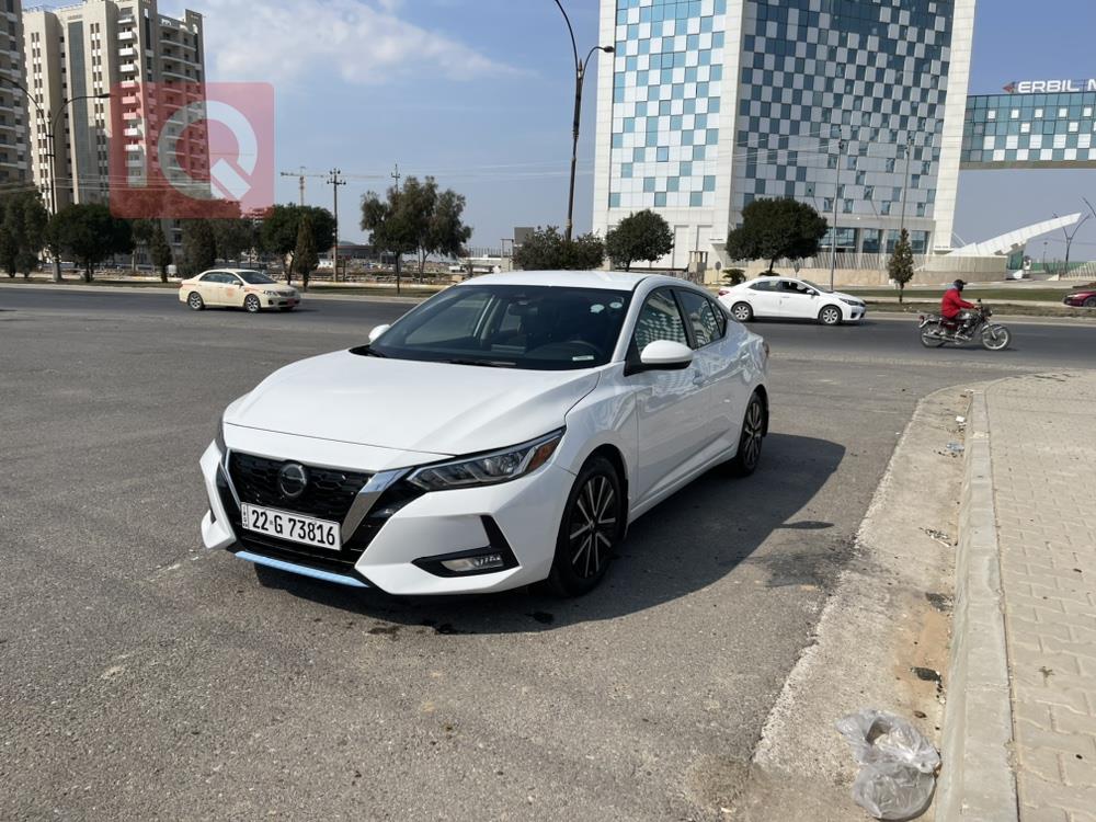 نیسان سێنترا